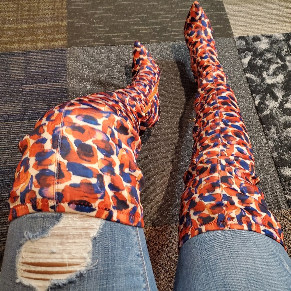 Thigh boots